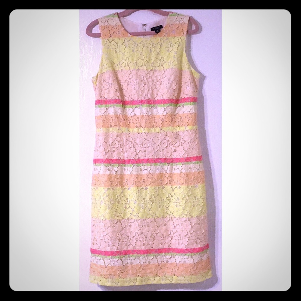 Ann Taylor Summer Sleeveless Fitted Shift Dress